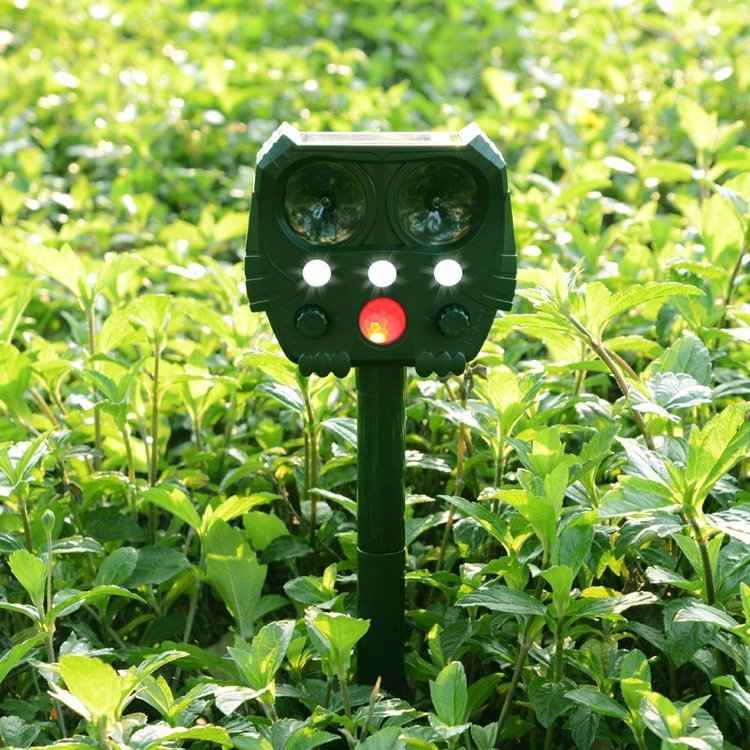Solar-Powered Ultrasonic Deer Repeller - Protect Your Garden Naturally